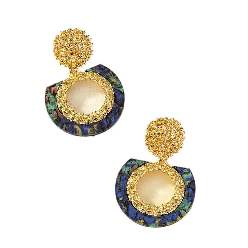 Statement Geometric Earrings: Bold and Beautiful!