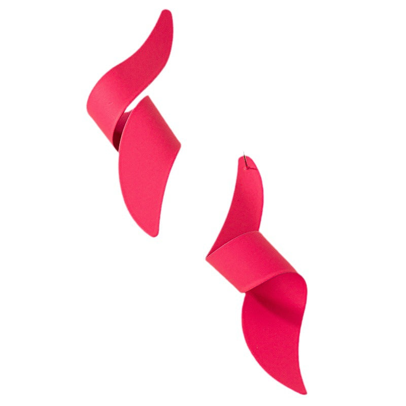 Vibrant Statement Earrings: Sculptural Elegance!