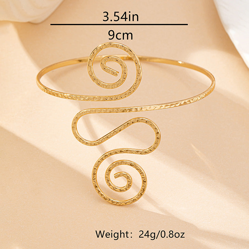 Artistic Spiral Arm Cuff: A Unique Touch of Elegance!