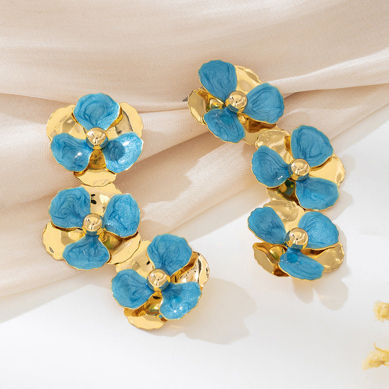 Artistic Floral Earrings: Nature-Inspired Elegance!