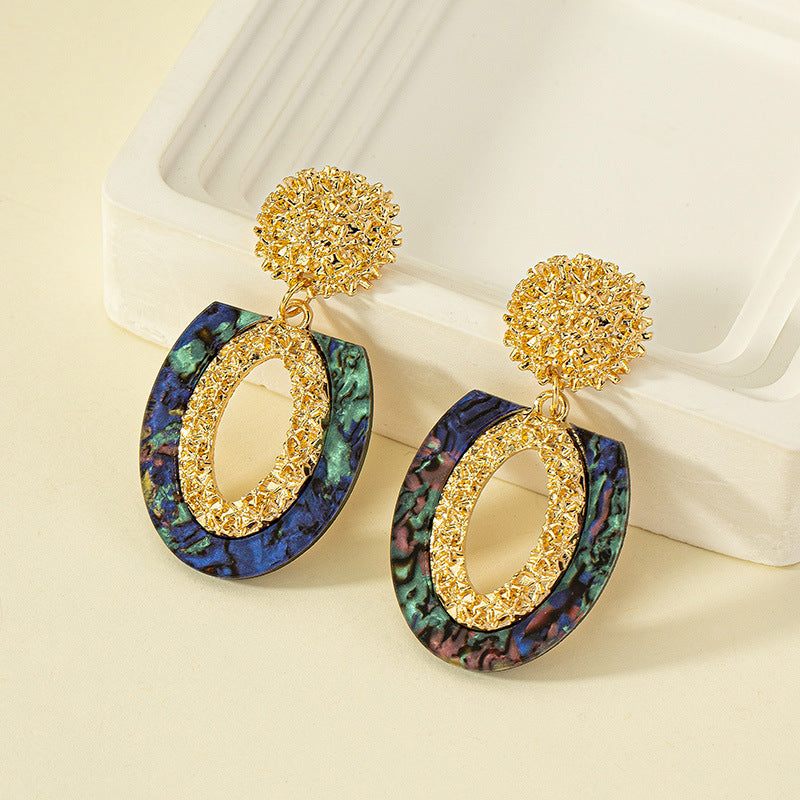 Statement Geometric Earrings: Bold and Beautiful!