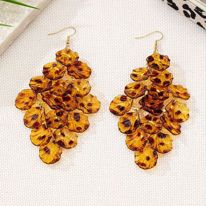 Elegant Leafy Drop Earrings: Nature-Inspired Charm!