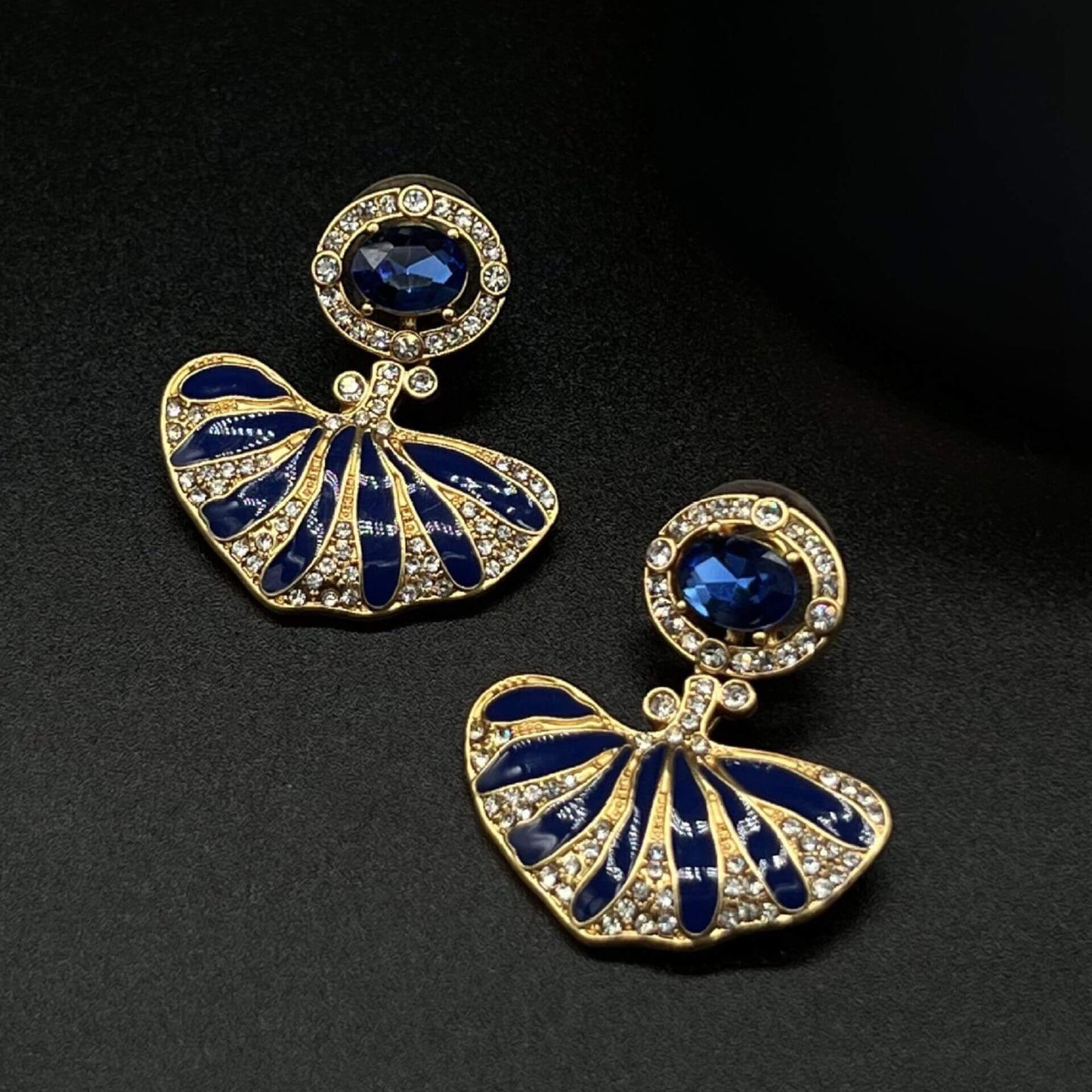 Fishtail earrings