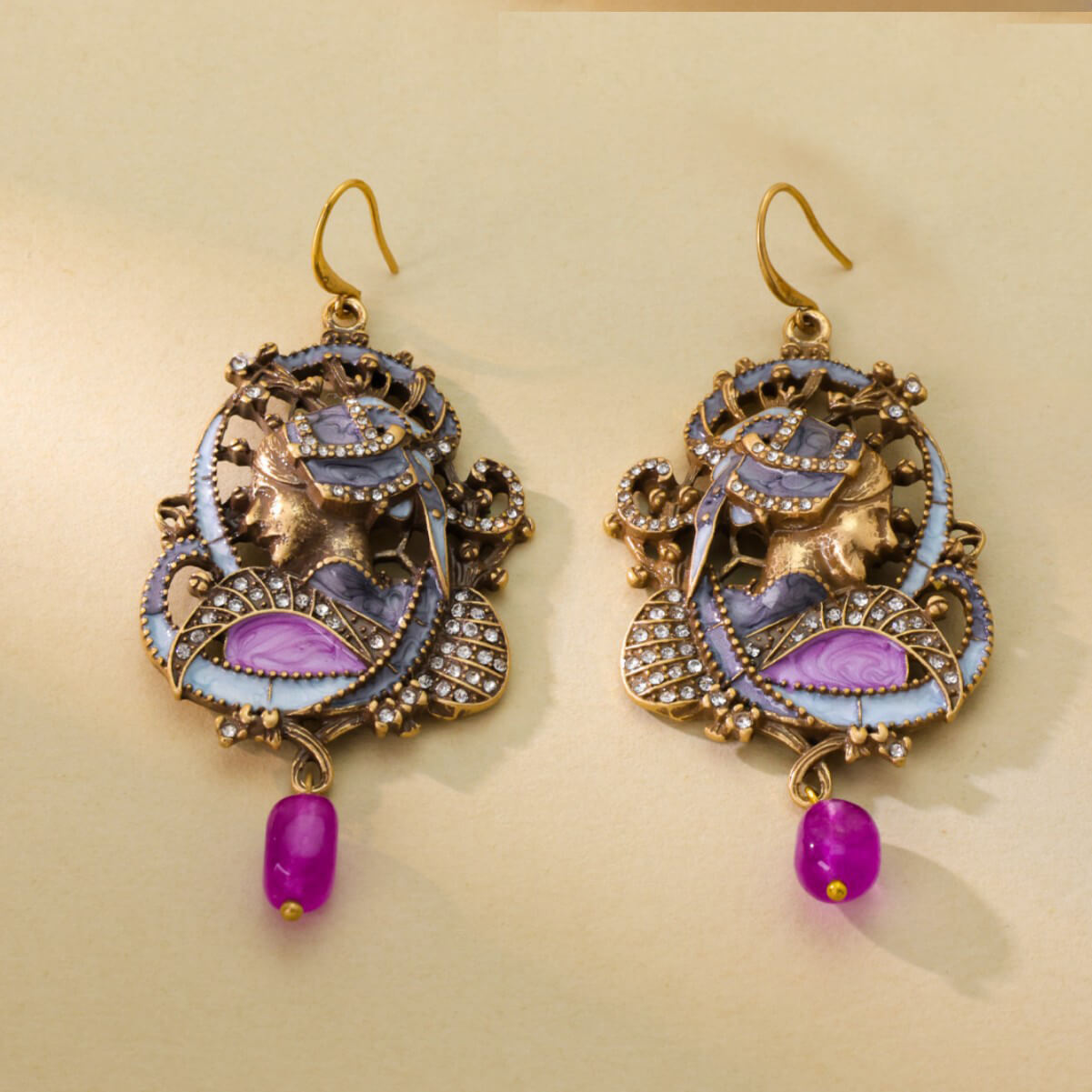 Portrait earrings