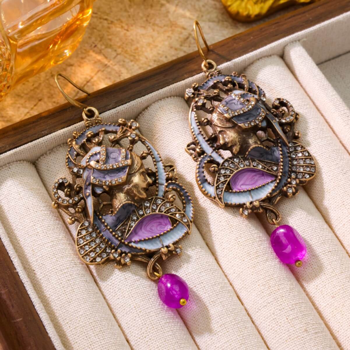 Portrait earrings