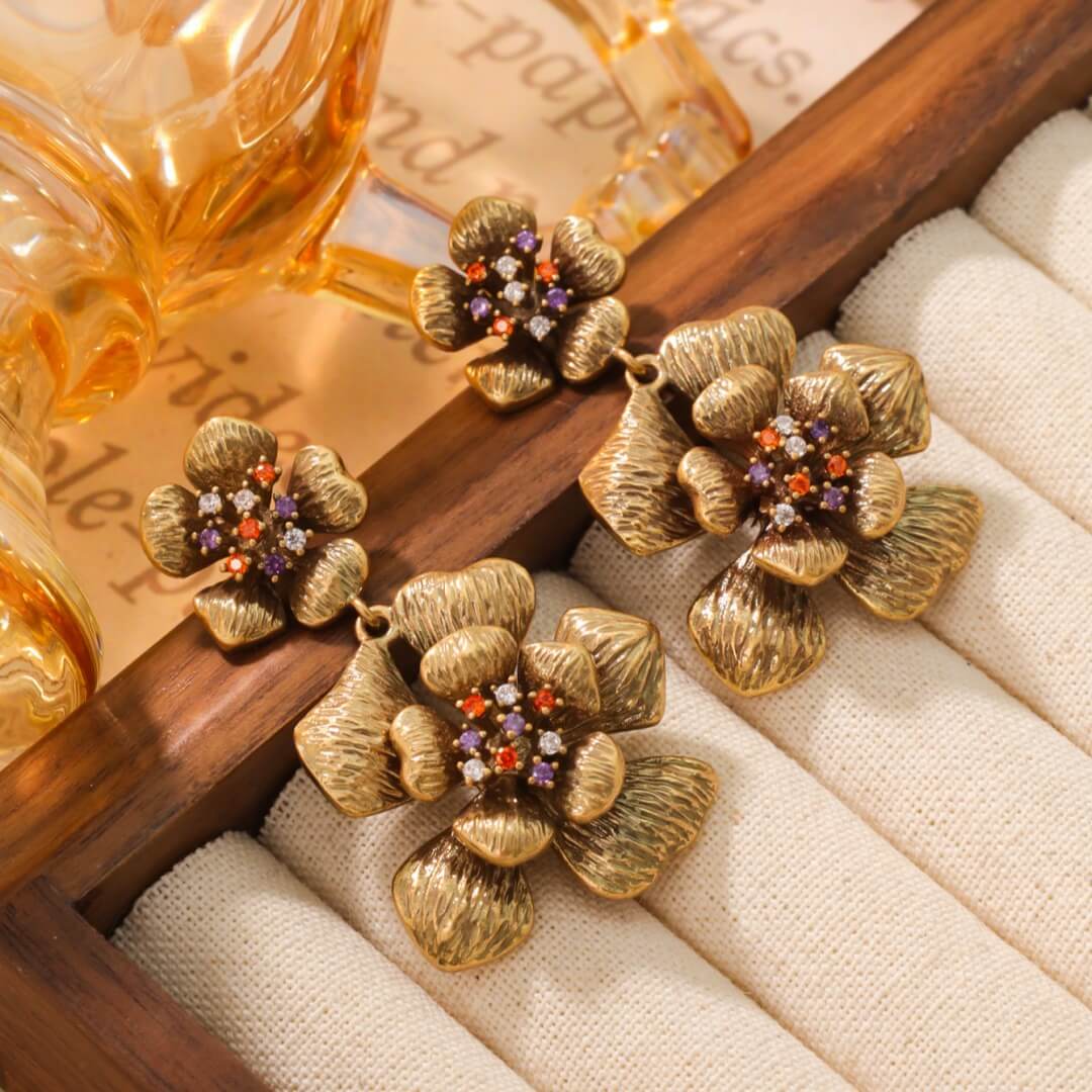 Zirconia flower earrings
