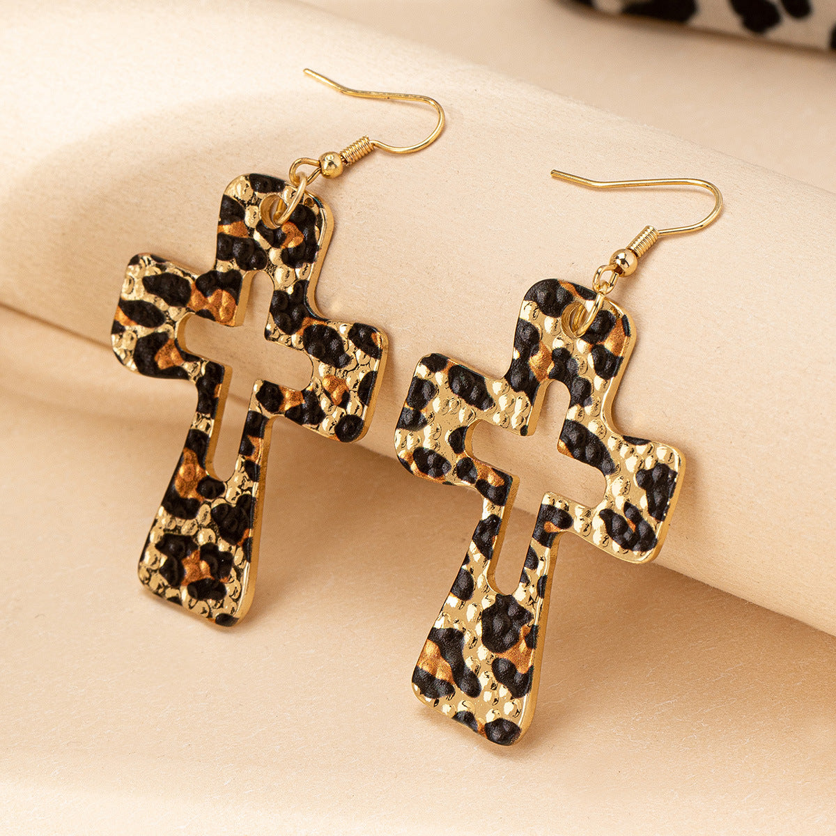Bold Leopard Print Cross Earrings: Edgy & Stylish!