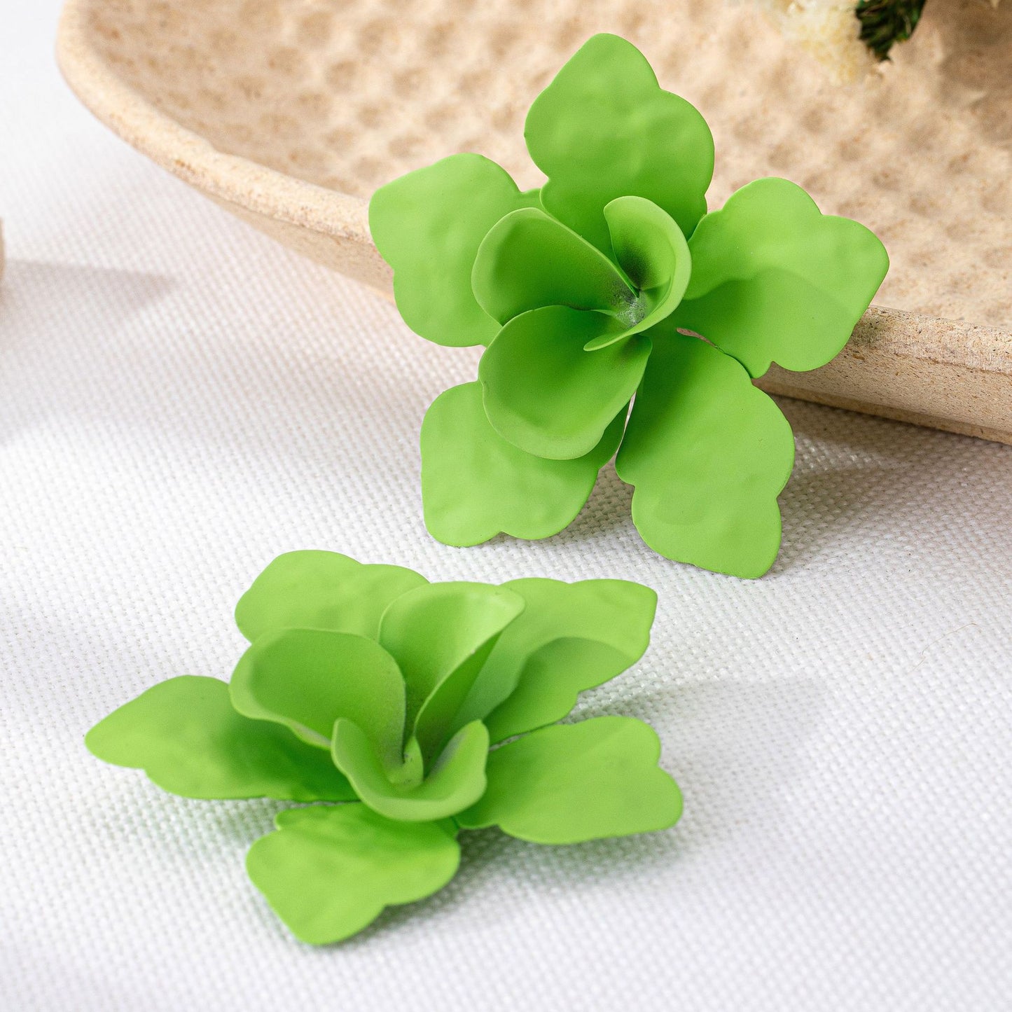 Charming Yellow Floral Earrings: Brighten Your Look!