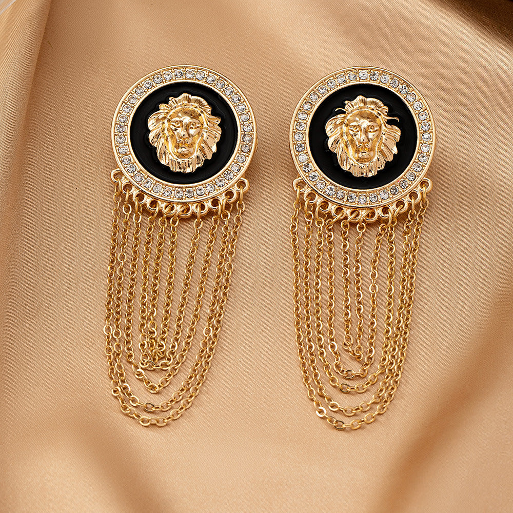 Regal Lion Pendant Earrings: Bold & Luxurious!