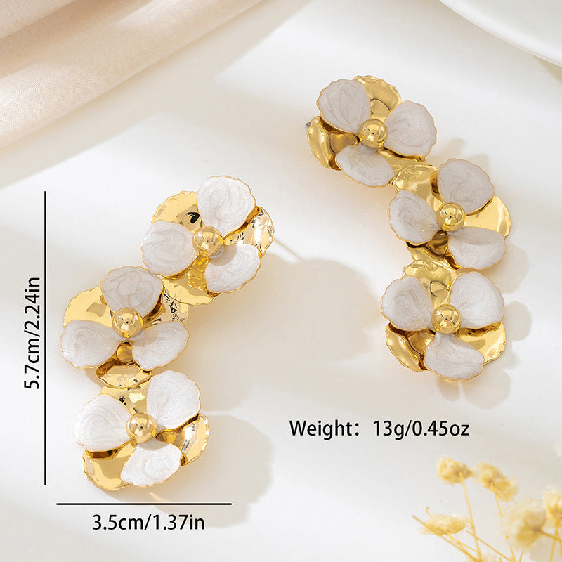 Artistic Floral Earrings: Nature-Inspired Elegance!