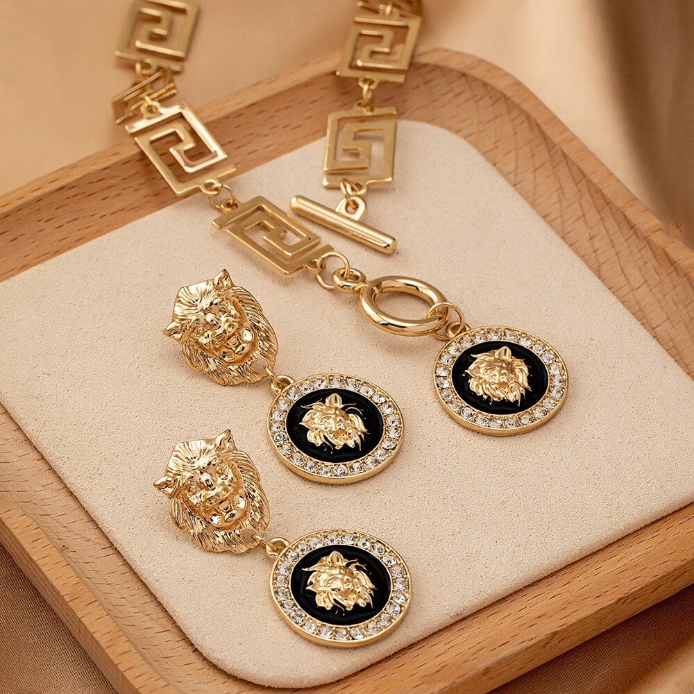 Gold Lion Jewelry Set