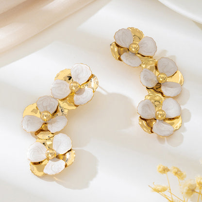 Artistic Floral Earrings: Nature-Inspired Elegance!