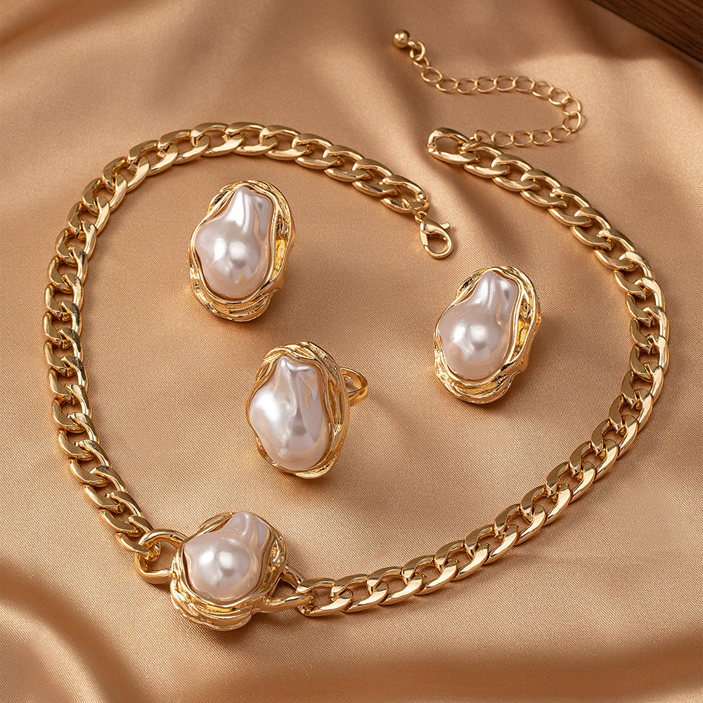 Glamorous Pearl Jewelry Set: Luxe Elegance!