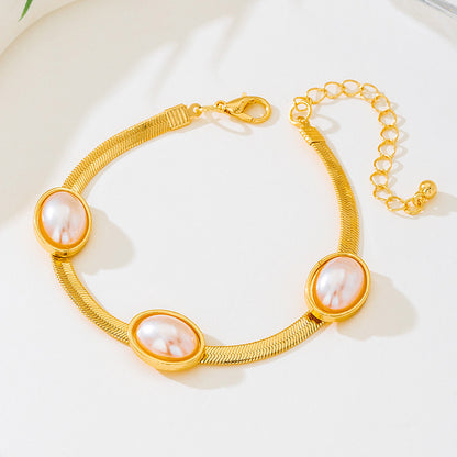 Elegant Pearl and Gold Jewelry Set: Timeless Beauty for Any Occasion!