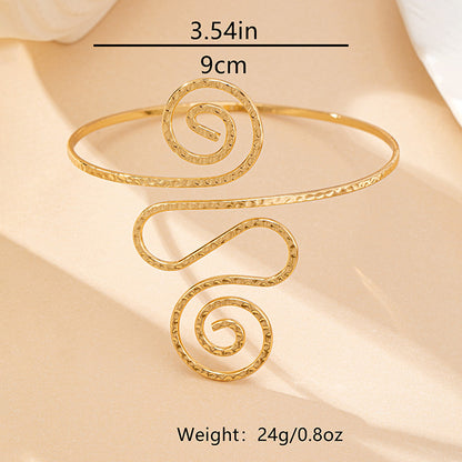 Artistic Spiral Arm Cuff: A Unique Touch of Elegance!