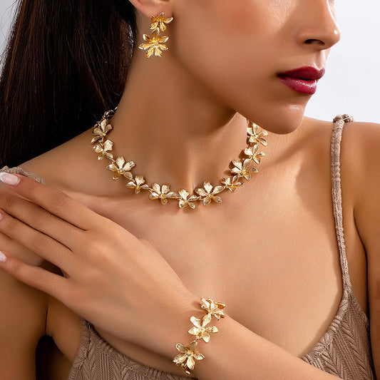 Delicate Floral Jewelry Set: Embrace Nature's Elegance!