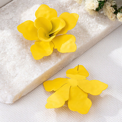Charming Yellow Floral Earrings: Brighten Your Look!