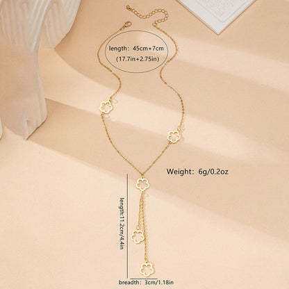 Charming Floral Lariat Necklace: Effortless Style!