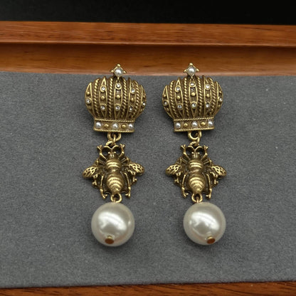 Crown earrings