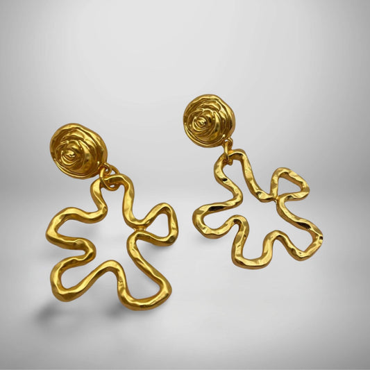 Hollow flower earrings