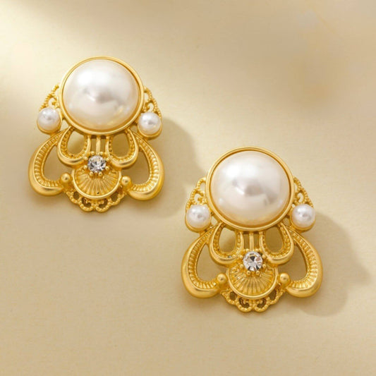 Pearl earrings