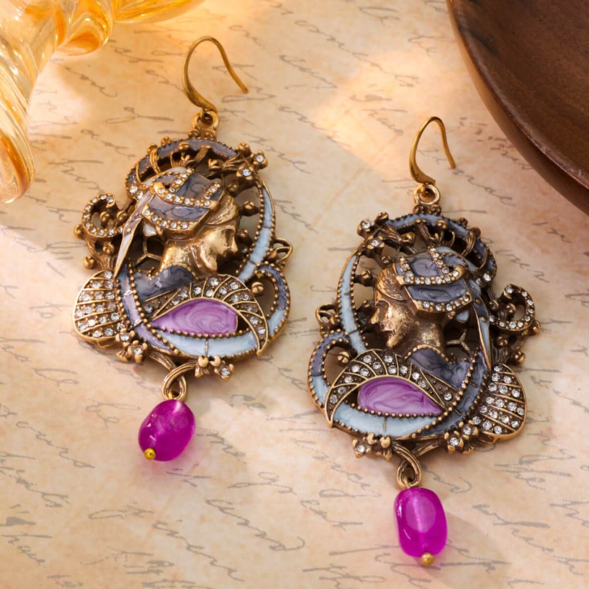 Portrait earrings