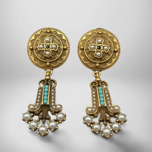 Round tassel earrings