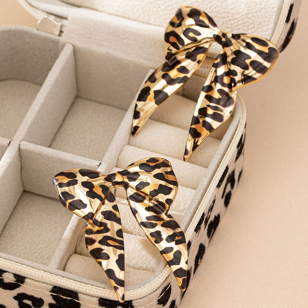 Chic Leopard Print Bow Earrings: A Fun Touch of Style!