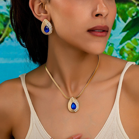 Glamorous Blue Teardrop Jewelry Set: Elegance Redefined!